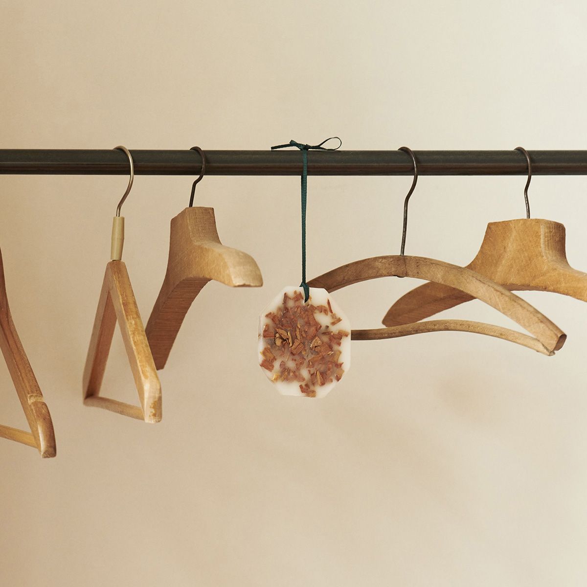 Carrière Frères Cedar Botanical Palet