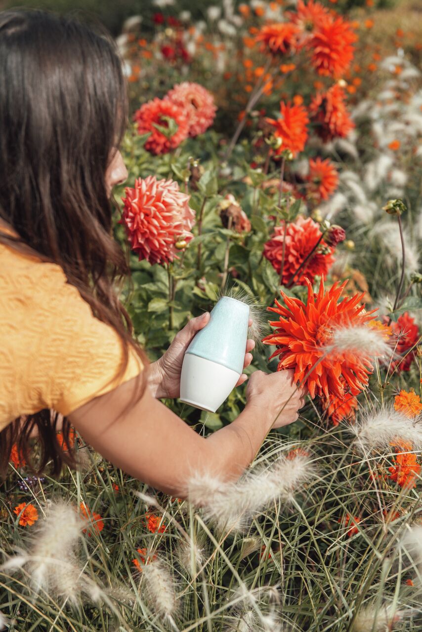 LLOYD AND PAUL HOME LUXURY JUNTO AQUAMARINE VASE