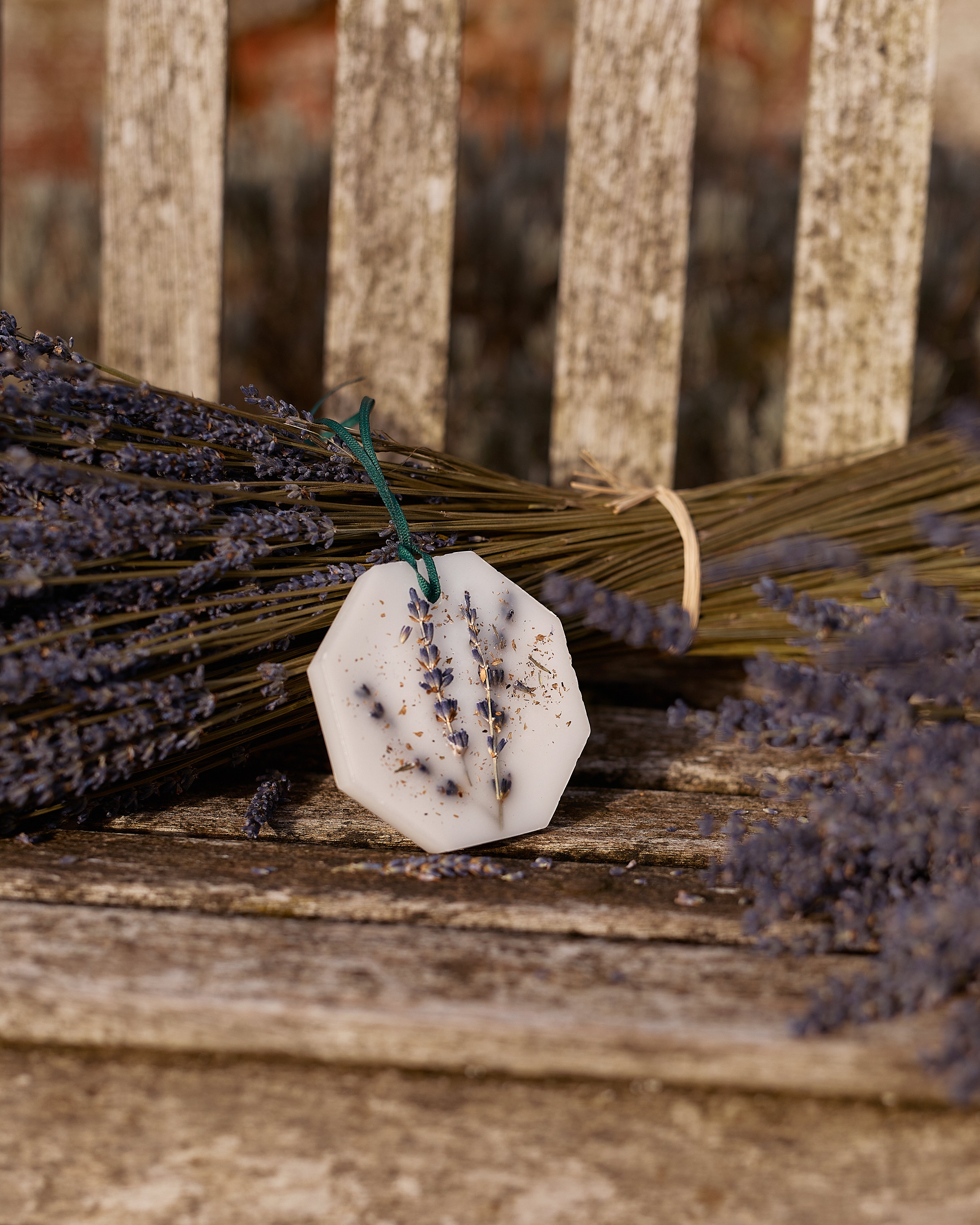 LLOYD AND PAUL HOME LUXURIES CARRIERE FRERES BOTANICAL PALET