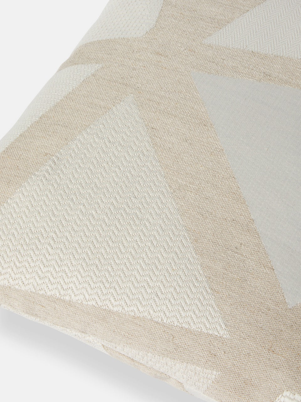 LLOYD AND PAUL HOME LUXURIES MISSONI Nastri Relief Cushion (40cm x 40cm)