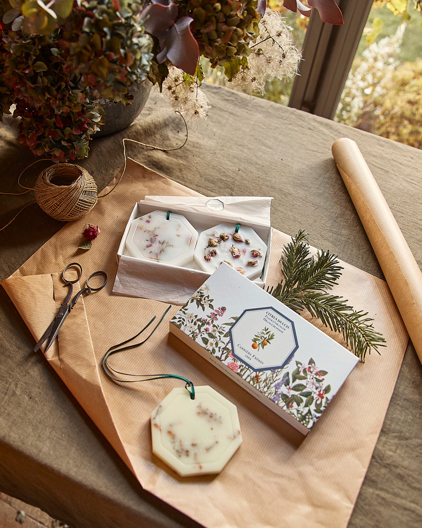 LLOYD AND PAUL HOME LUXURIES CARRIERE FRERES ORANGE BLOSSOM PALET