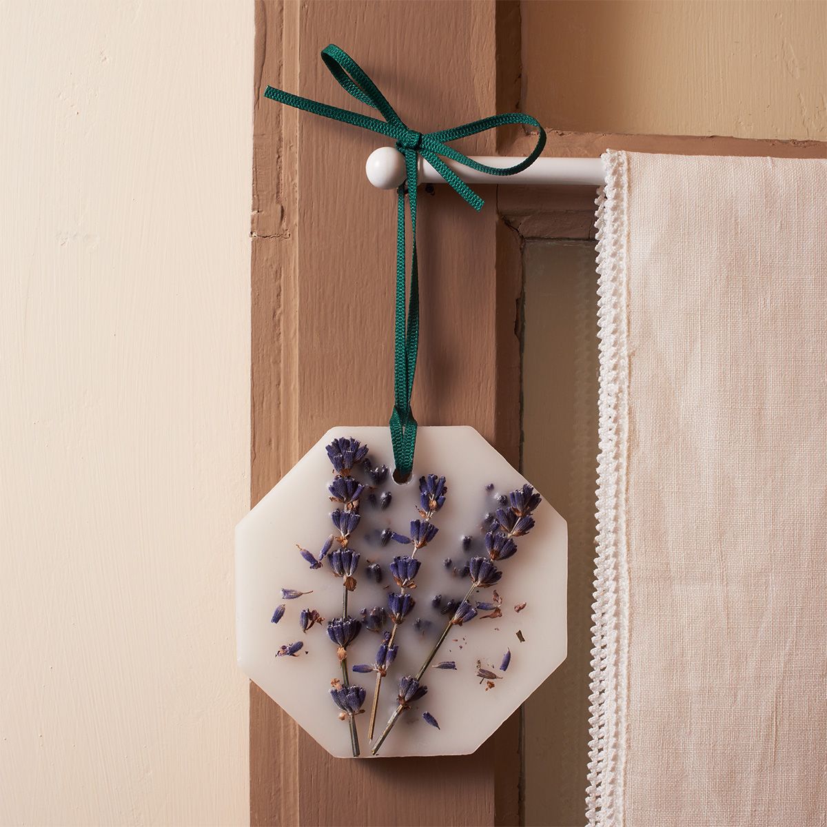 LLOYD AND PAUL HOME LUXURIES CARRIERE FRERES BOTANICAL PALET